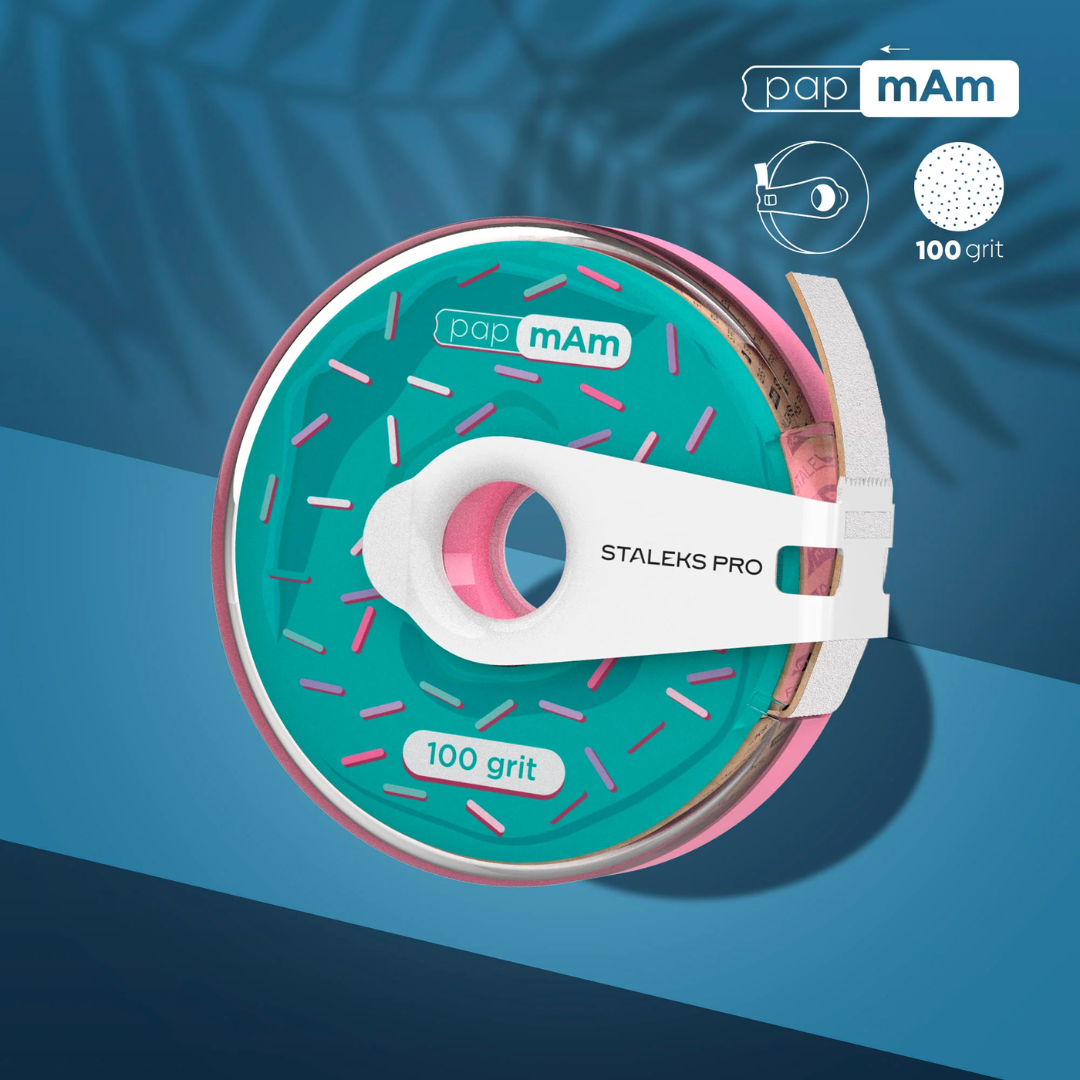 Fita abrasiva descartável branca papmAm EXPERT numa caixa de plástico STALEKS PRO